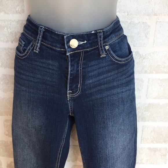 BKE Denim - BKE women’s waist 27 regular straight legged jeans